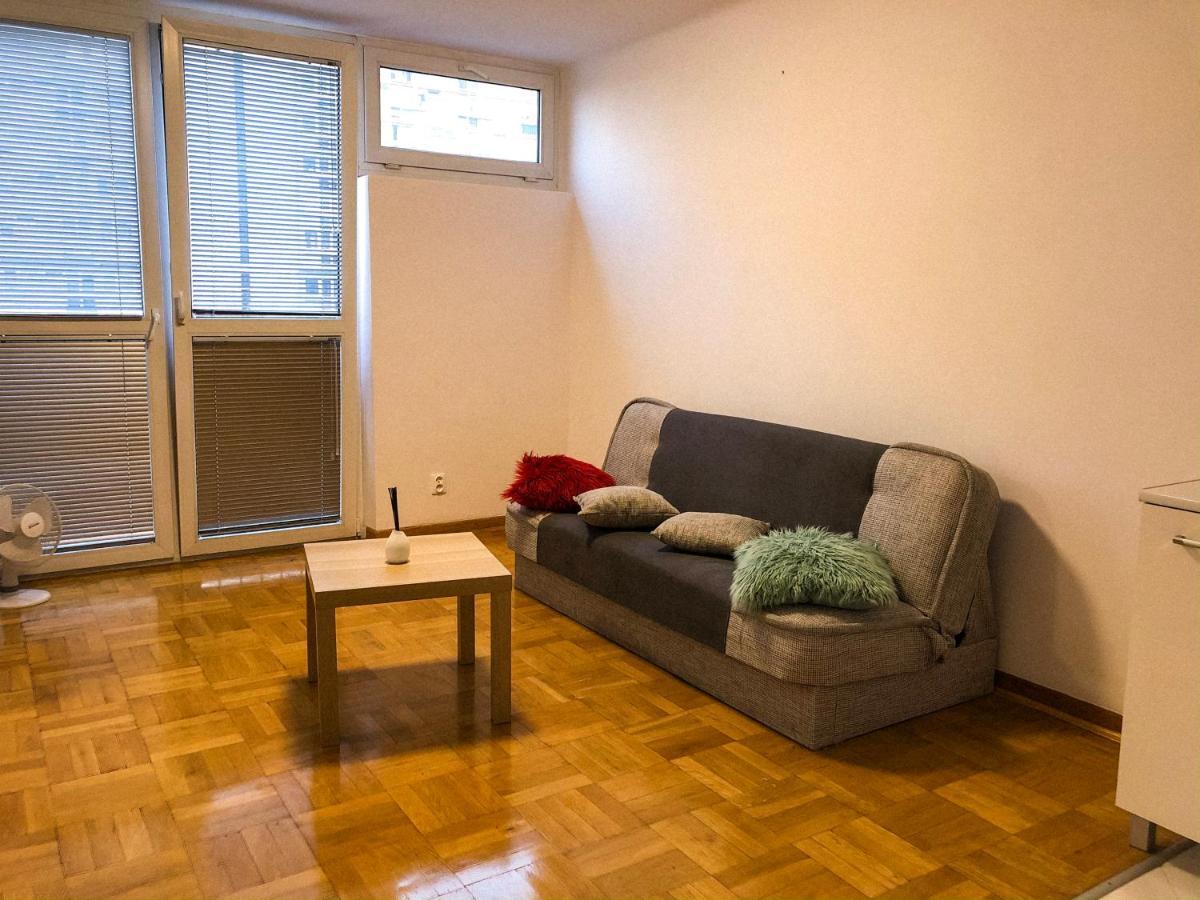 Zlote Tarasy Studio Apartament *